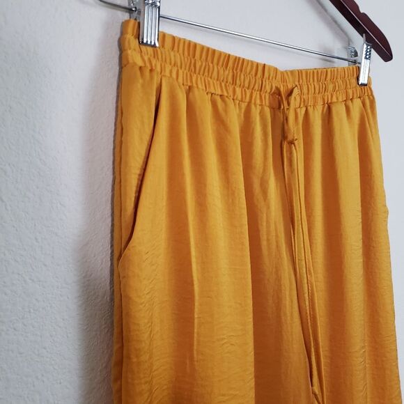 Forever 21 Women's Satin Wide Leg Pants Small Gold Pull On Flowy Lightweight - Picture 5 of 10
